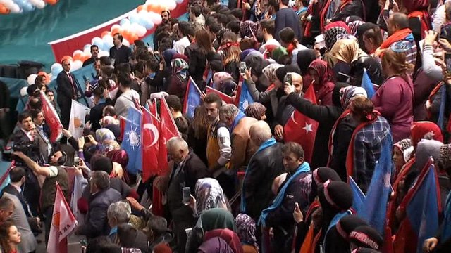 Cumhurbaşkanı Recep Tayyip Erdoğan: “MHP’li kardeşlerimiz ile el ele vererek, omuz omuza vererek inşallah 2019 seçimlerinde sandıkları patlatacak, ümmetin milletin birliğini beraberliğini zirveye taşıyacağız”