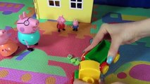 Peppa Pig in italiano. Peppa Pig e a scuola. Peppa e gli amici decorano i loro vestiti