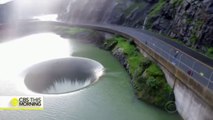 Quand la pluie crée un vortex impressionnant dans un barrage en californie