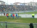 Pisa-Lecce...Riscaldamento..Coro a Cerci...