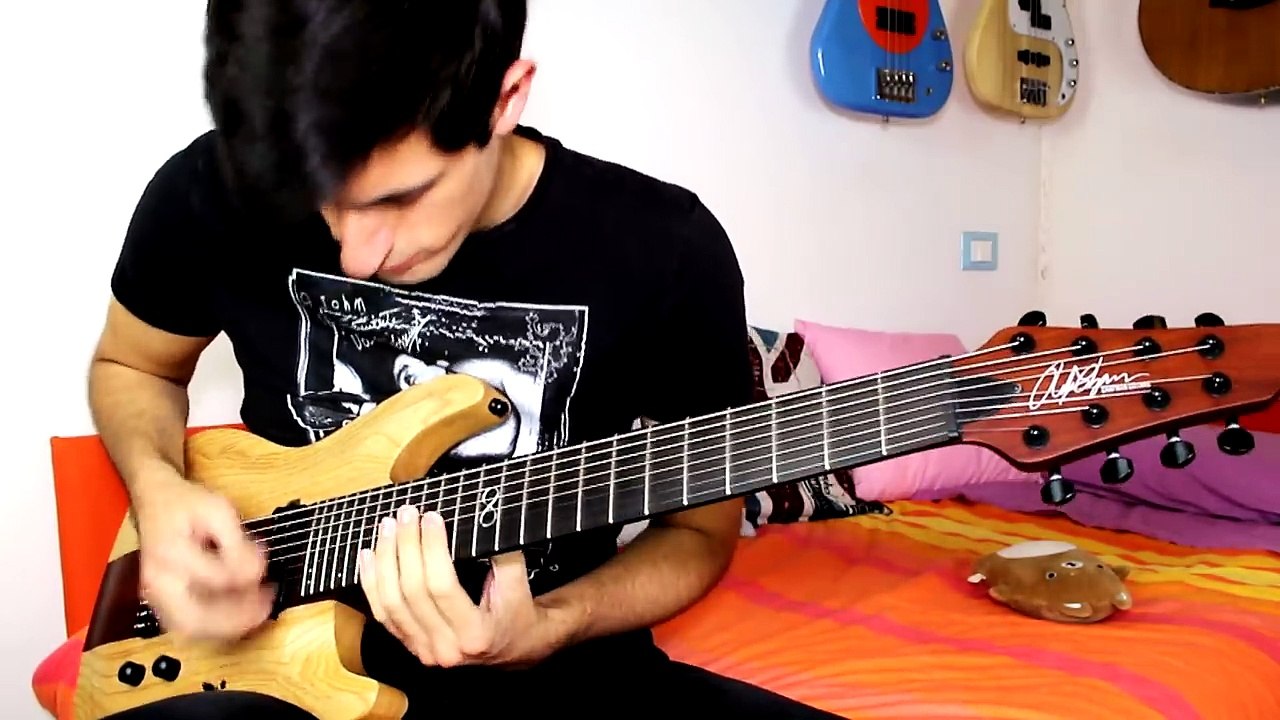 8 STRINGS GUITAR SOLO