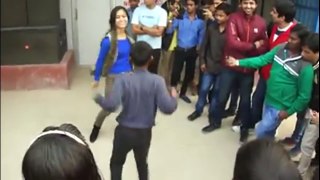 COLLEGE GIRL DANCE Viral Video so cute baby