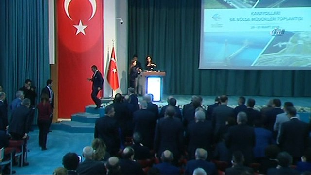 Ulaştırma Bakanı Arslan, '68. Karayolları Bölge Müdürleri Toplantısı'nda konuştu