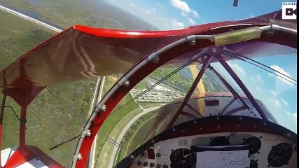Le moteur d'un avion se coupe en plein vol