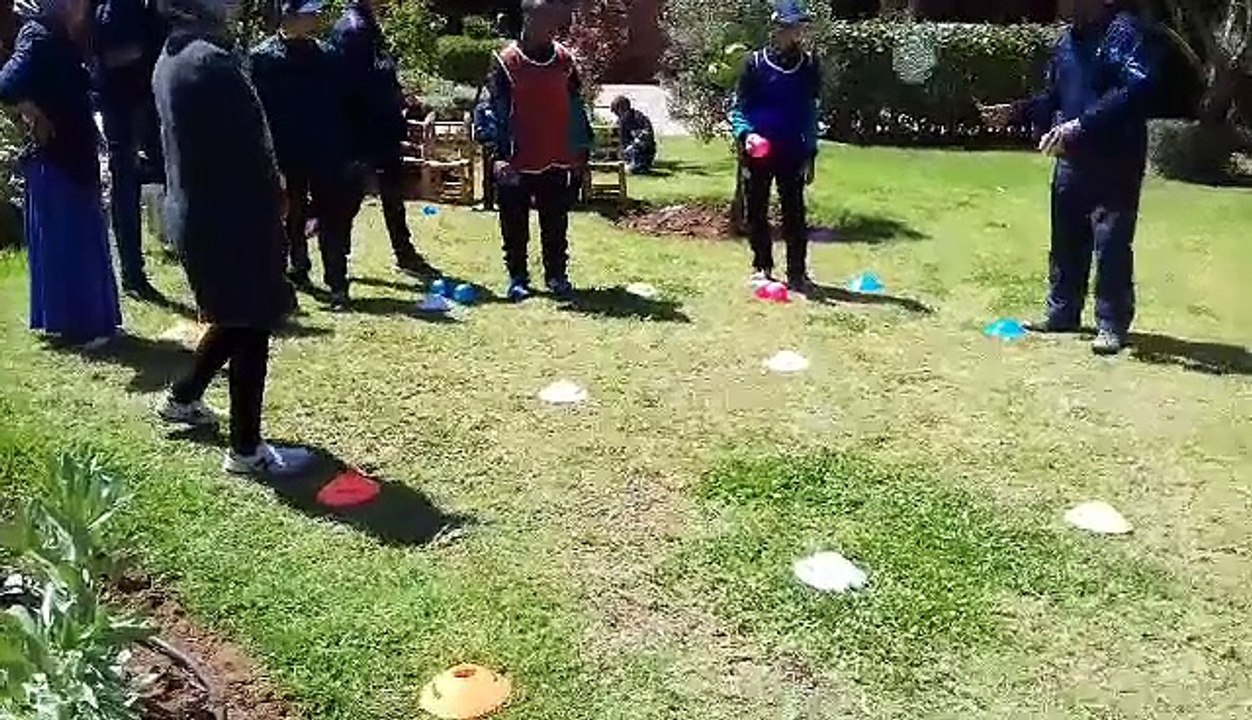 Course  avec le défi de déplacer des boules
