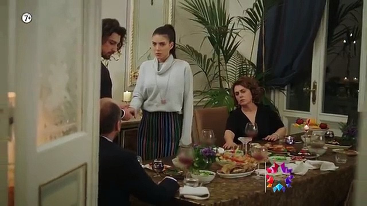 Эдже и хазан госпожа фазилет. Фазилет и ее дочери содержание всех. Фазилет и ее дочери содержание всех. Сестра фазилет. Фазилет и ее дочери особняк.