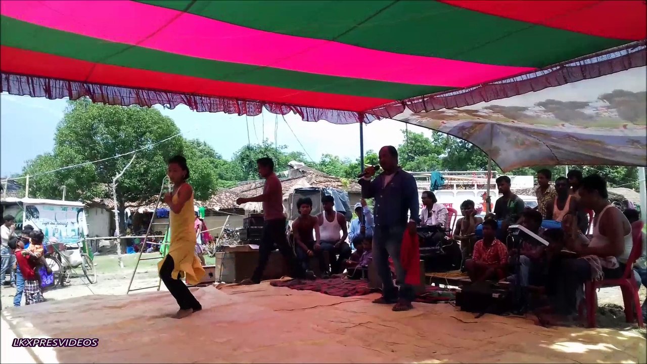 AMAZING SINGING PERFORMANCE BY SINGER OF MANGALPUR DRAMA PARTY AS TEER HAMRA NICE ONE MUST WATCH