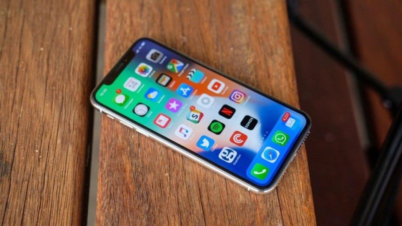 iPhone X'a Yeni Bir Renk Geliyor