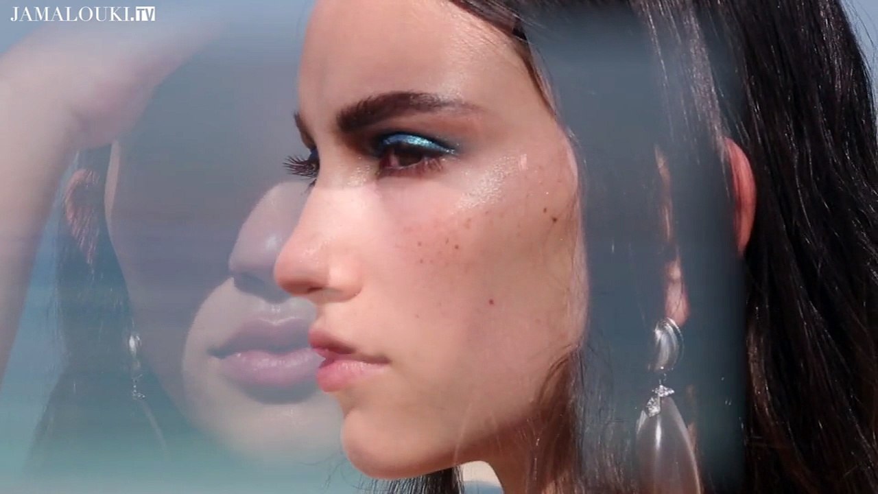 اكتشفي مجموعة Chanel لربيع 2018 التي تحاكي ألوا...