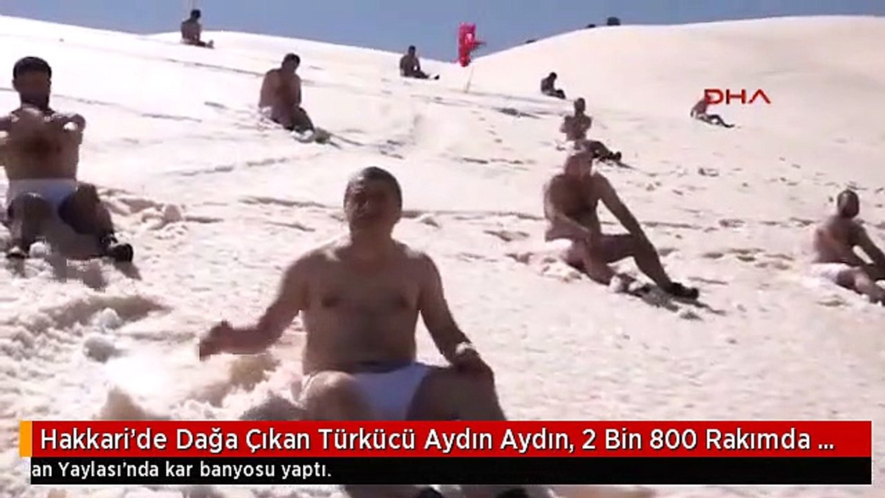 Reklam için soyundular!