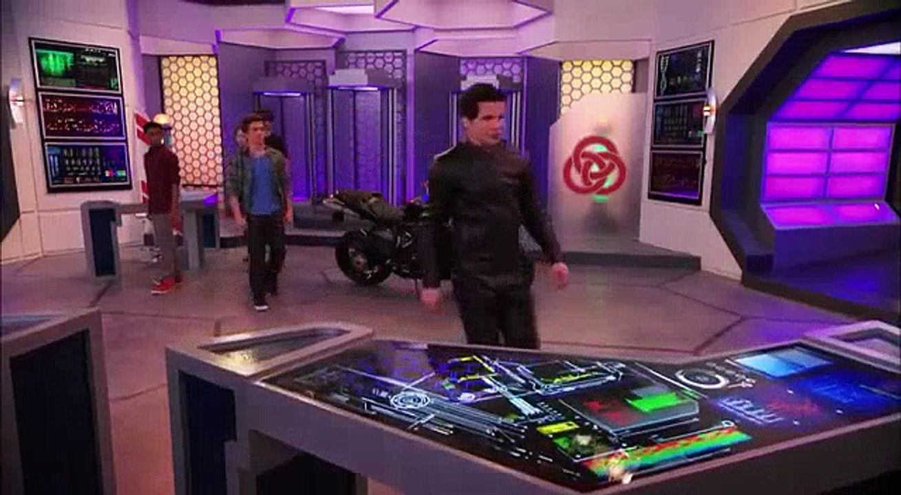 Lab Rats Bionic Island S03 E08 Principal From Another Planet