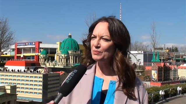 Rennsaison: Natalia Wörner taucht in VR-Welt ab