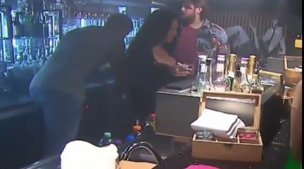 Holly ERFÄHRT vom SX Video!!.mp4 - Lustige Videos