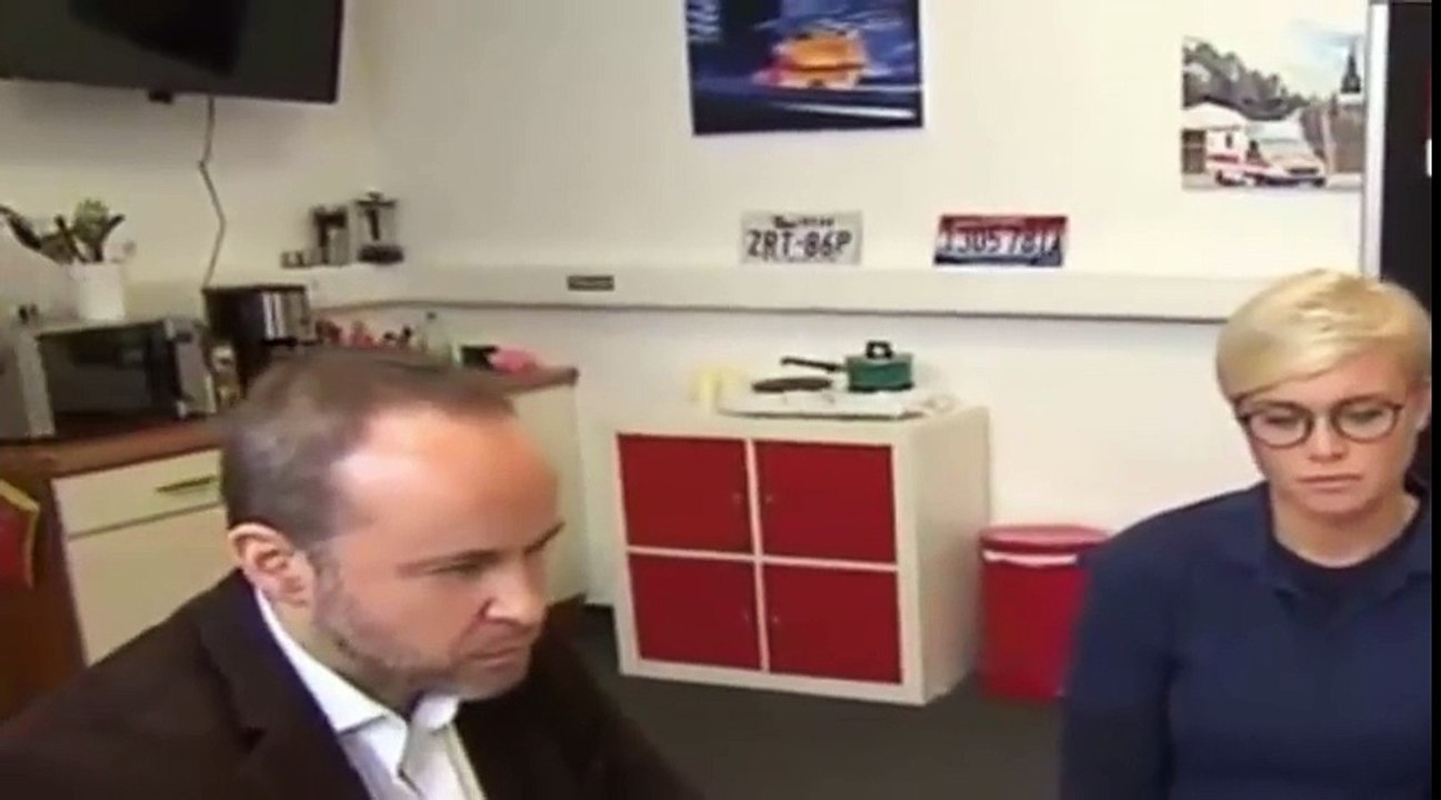 Jule und Mel in Bedrängnis...mp4 - Lustige Videos