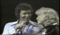 Tom Jones & Tanya Tucker - Help Me Make It Through the Night