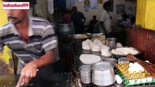 Egg Parotta - Muttai parotta - Anda parotta- Muttai veechu - Indian street food
