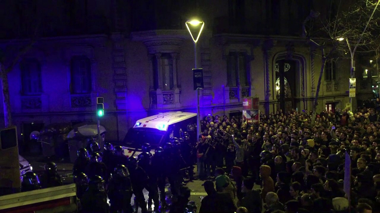 Viele Verletzte bei Demos gegen Puigdemont-Festnahme