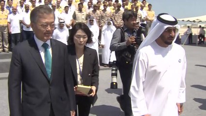 UAE 왕세제, 문 대통령 태우고 직접 SUV 운전...파격 환대 / YTN