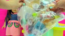 American Girl Doll Works At Big Fruit Stand Playset & Makes Food For Customers + Blind Bags