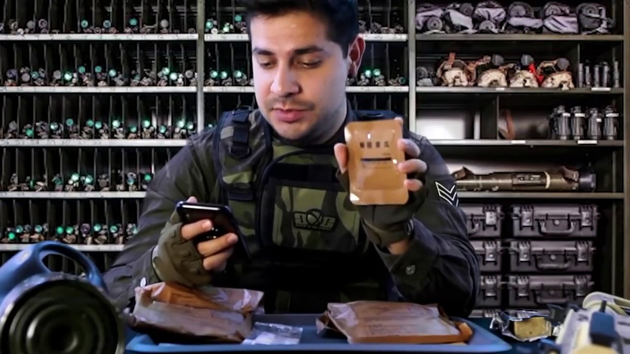 أنظر ماذا يأكل الجنود في الصين