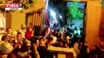 احتفالات أمام مدرسة بمنطقة الحسانية قبل غلق اللجنة الانتخابية