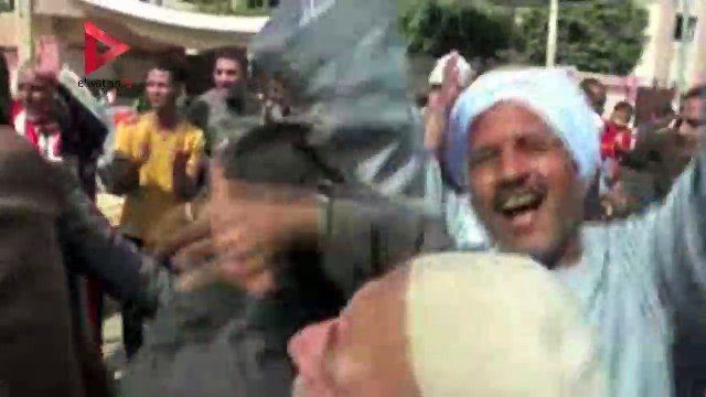 محافظ الفيوم يتفقد عددًا من اللجان الانتخابية