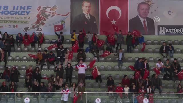 Erzurum'da Buz Hokeyi Heyecanı