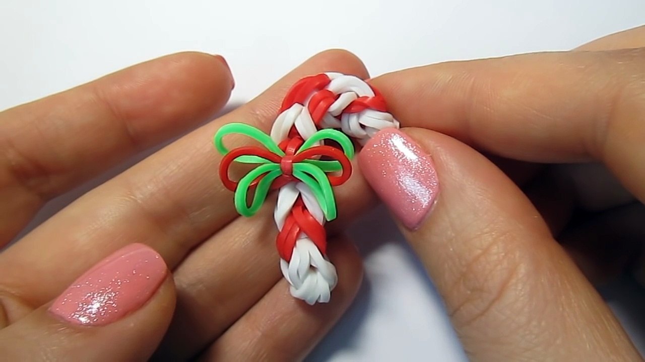 Новогодний ЛЕДЕНЕЦ из резинок на рогатке без станка | Rainbow Loom Charm