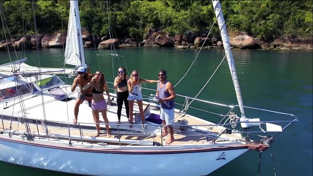 Hand Steering to the Southern Cross! Sailing Vessel Delos Ep. 165