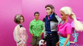 Barbie Birthday Month Surprise Daily Presents with Disney Frozen Hans in Advent Calendar Day 11