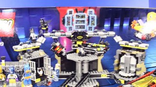 The Lego Batman Movie Batcave Break In With Batboat Bruce Wayne Alfred And The Penguin