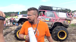 Разрываем зачетную Ямищу Бигфутами котлетами ОГОНЬ off-road 4x4 Big Foot in Deep Mud