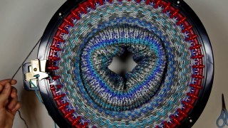 How to Make an Infinity Scarf - Addi King Knitting Machine / Yay For Yarn