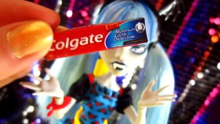 Realistic Miniature COLGATE Toothpaste Tutorial! | DollHouse DIY ♥