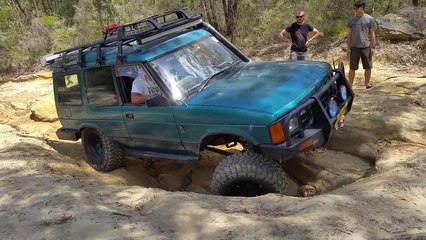 Discovery Land Rovers Off Road 4x4 at Appin