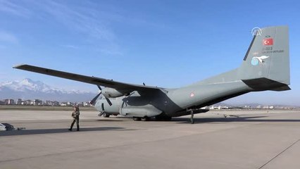 Paraşütçü Komandolar Hünerlerini Sergiledi - (1)