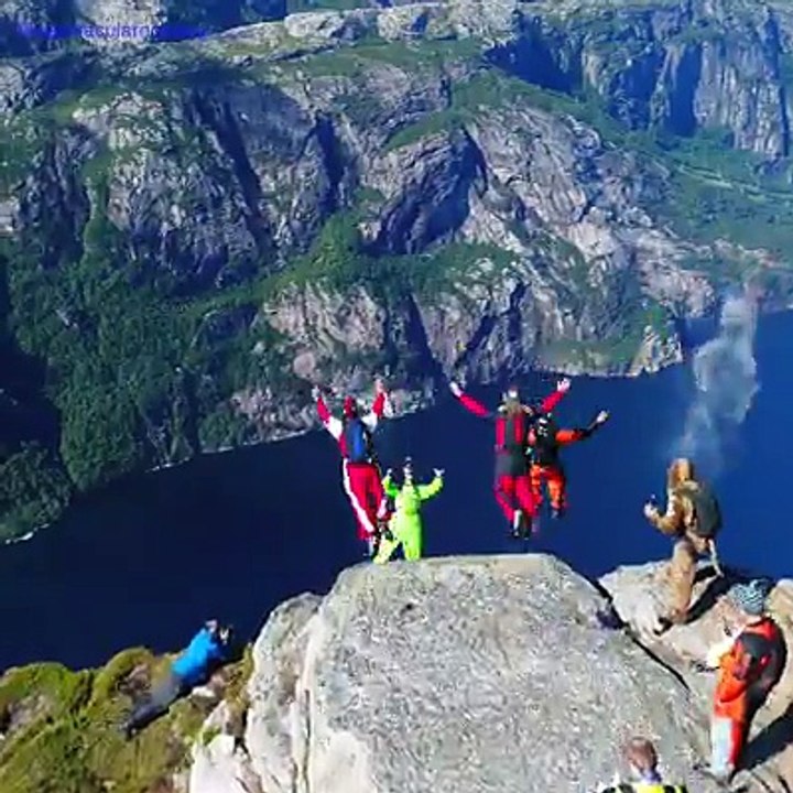 Flying with perashoot