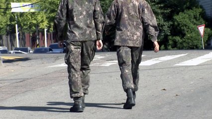 軍, "평일 일과후 병사 외출 허용 검토중" / YTN
