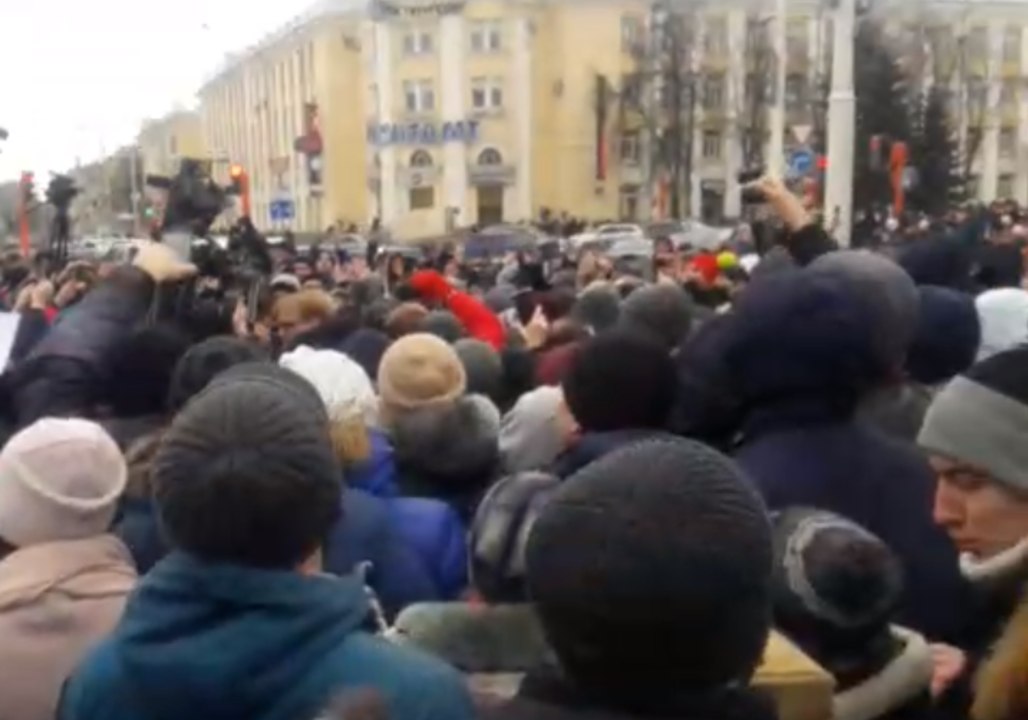 Protesters Gather in Kemerovo Following Deadly...