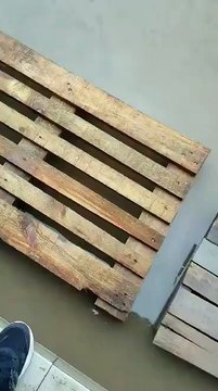 Prsh JOQ! Shikoni se cfare behet prane shkolles Profesionale Stiliano Bandilli ne Berat. Kemi 1 vit me kete gjendje. Ju para disa kohesh keni publikuar nje v