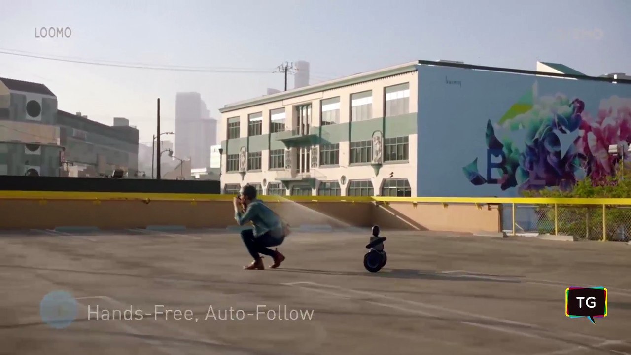 Loomo Mini Transporter Meets Robot Sidekick