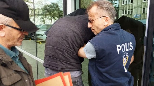 Maket trafik polis araçlarının tepe lambalarını çalanlar adliyeye sevk edildi