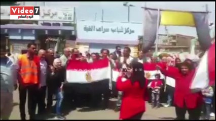 .على أنغام "خدوا بالكو دى مصر" طوابير الناخبين تمتد أمتار خارج اللجان