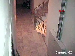 Eskişehir Kurye, pizzaya tükürürken güvenlik kamerasına yakalandı