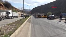 Tunceli Pülümür Vadisinde Çıkan Çatışma Nedeniyle Yol Trafiğe Kapatıldı