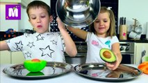 SQUISHY FOOD 2 ПРОТИВ настоящая ЕДА Катя и Макс новый ЧЕЛЛЕНДЖ ⁄ REAL FOOD vs squishy toys CHALLENGE 2018!