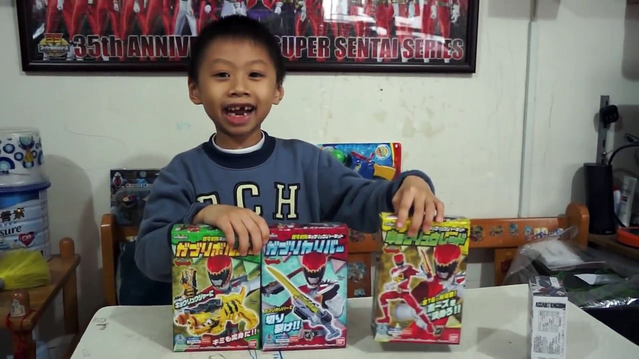 臭fing介紹 - 獸電食玩 + 變身示範 + 試槍 (new-04-06)