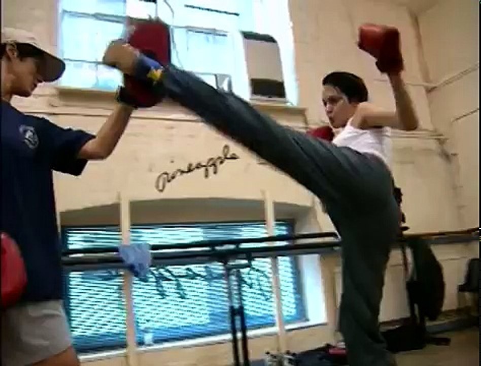 Tomb Raider- Crafting Lara Croft (Angelina Jolie)