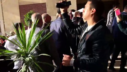 وزير الدفاع يتفقد اللجان الانتخابية فى طنطا