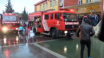 Zeytinburnu'nda ilkokulda yangın paniği